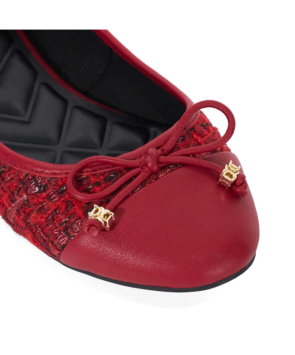 Hallis - Red - Image 5