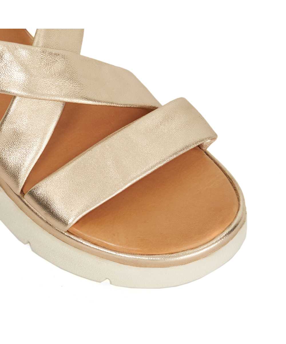 Lounge - Gold - Image 5